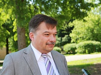 Заместитель генерального директора по управлению персоналом и социальной политике ЦАГИ Дмитрий Ильин: «Родители могут в режиме «онлайн» увидеть своих детей – на территории лагеря работают три видеокамеры»
